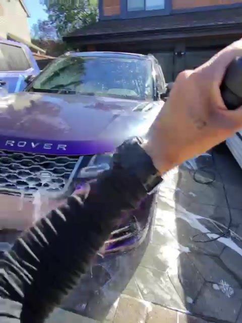 Range Rover — rin y llanta detallados